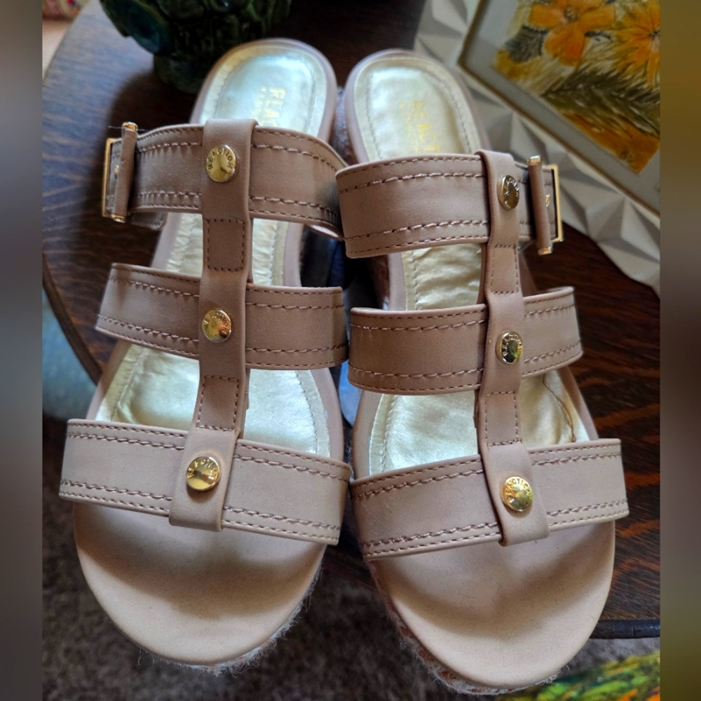 Kenneth Cole Reaction Sandals